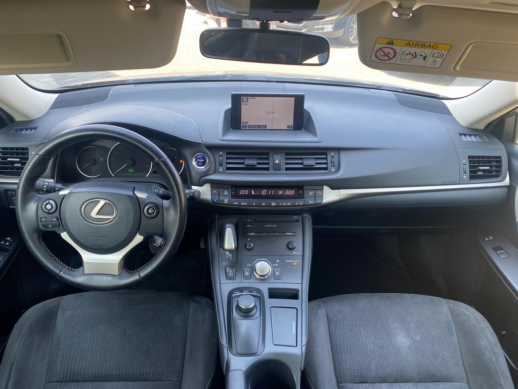 Lexus CT 200 h