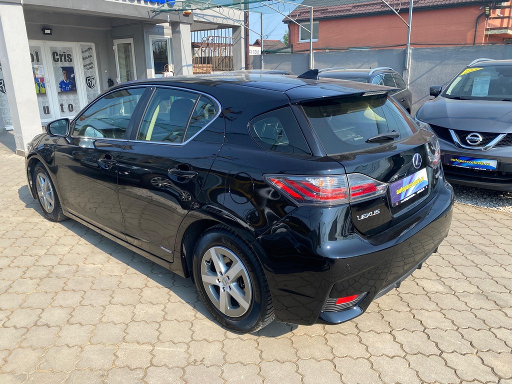 Lexus CT 200 h